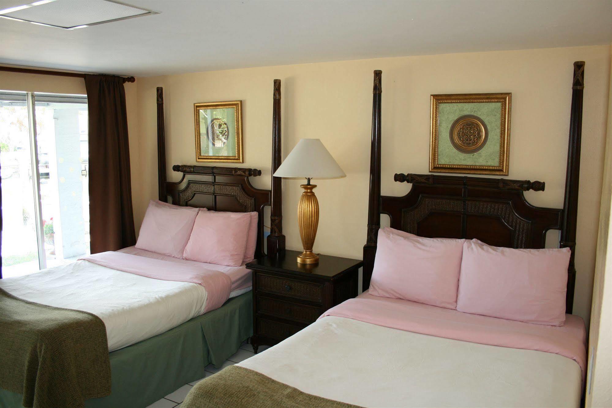 Hidden Harbor Suites Fort Myers Beach Dış mekan fotoğraf
